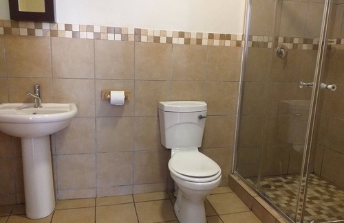 Emalahleni Casa | DH Guest House