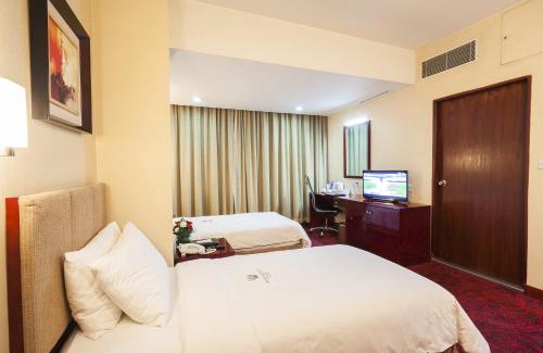 Dhaka Hotel | Dhaka Regency Hotel & Resort