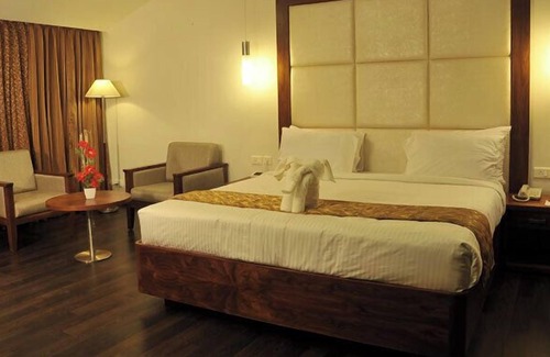 Perambalur Hotel | dhanalakshmi srinivasan hotels pvt ltd