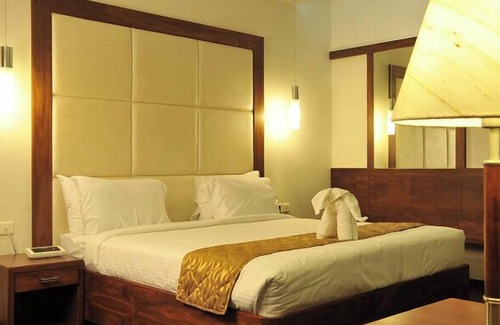 Perambalur Hotel | dhanalakshmi srinivasan hotels pvt ltd