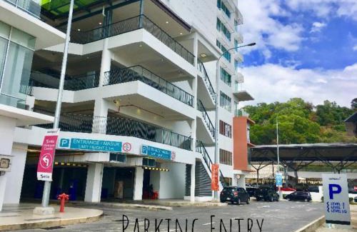 Tanjung Aru Apartamento | DHara Residence
