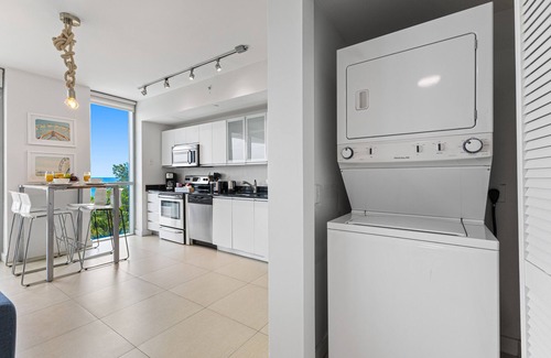 North Beach Apartamento | Dharma Home Suites Miami at Monte Carlo