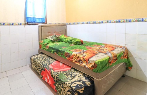 Bungurasih Casa | Dharmawati Homestay Syariah at Terminal Purabaya