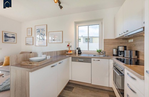 Korswandt Casa | DHH Meerseensucht - Landhausstil-ferienwohhnung für bis zu 5 Gäste, mit Whirlwanne, Sauna und Kamin