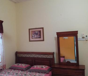 Kampung Bolok Casa | Dhia Irdina Homestay