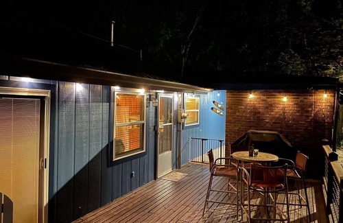 Albany Cabaña | DHL Lake View Escape - 1 mi from Marina!
