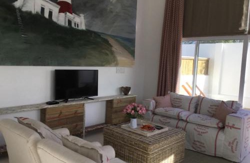 L'Agulhas Apartamento | D’Hub guest cottage