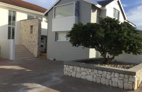 L'Agulhas Apartamento | D’Hub guest cottage