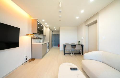 Sokcho Hotel | DIAMER Hotel Sokcho by AankStay