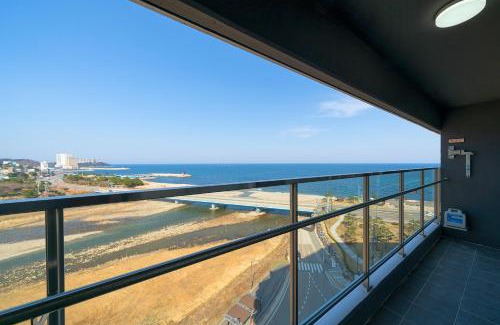 Sokcho Hotel | DIAMER Hotel Sokcho by AankStay