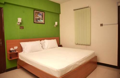 D.H.A. Apartamento | Diamond Apart's Dha Karachi