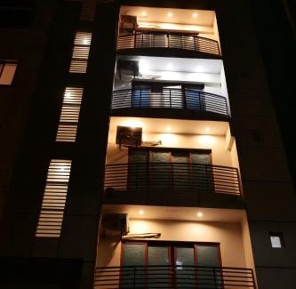 D.H.A. Apartamento | Diamond Apart's Dha Karachi