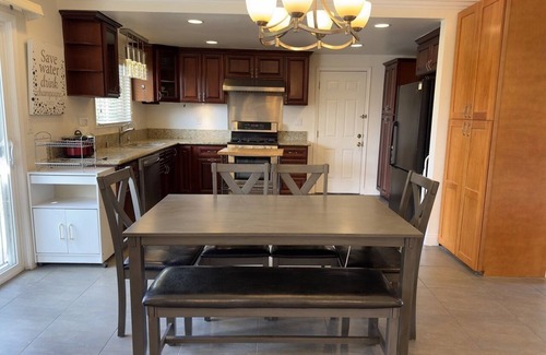 Valle Lindo Casa | Diamond Bar Gem: Fresh, Quiet, and Connected - Perfect for Families