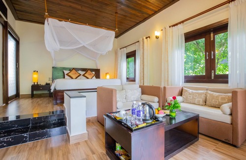 Nha Trang Hotel | Diamond Bay Resort and Spa