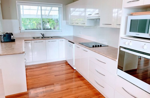North Coast Casa | Diamond Daze | Absolute Beachfront Pet Friendly