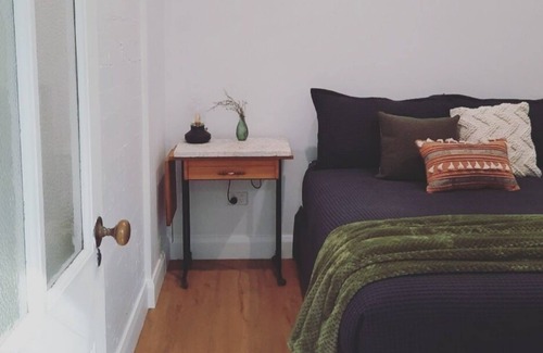 Rainbow Flat Cabaña | Diamond Guesthouse ~ Coast and Country Combined!