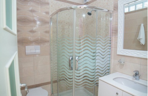 Vlore Hotel | Diamond Hill