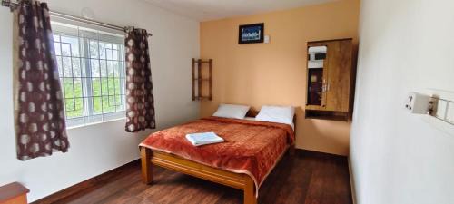 Ooty Cama Y Desayuno | diamond hill view cottage