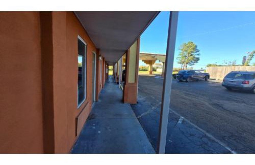 Jackson Hotel | Diamond Inn Motel By OYO Jackson Hwy 80- I-20