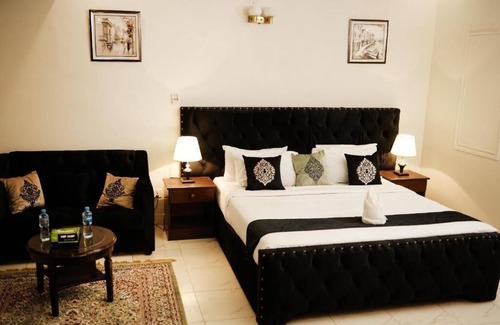 D.H.A. Hotel | Diamond Lodge karachi