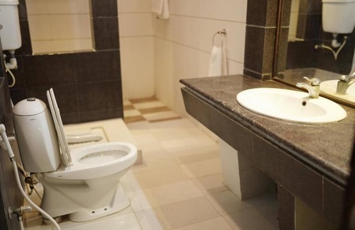D.H.A. Hotel | Diamond Lodge karachi