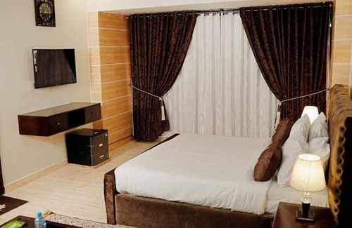 D.H.A. Hotel | Diamond Lodge karachi