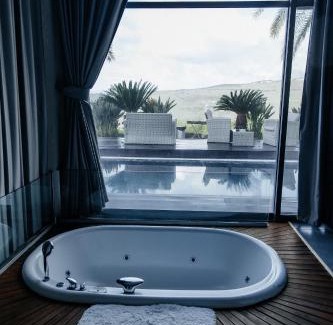 Had Nes Cabina | Diamond Mansion-Suite B