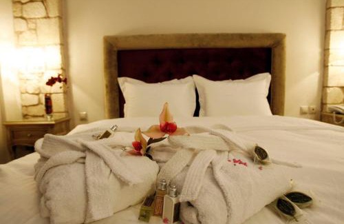 Maniakoi Hotel | Diamond River Resort & Spa
