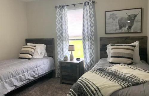 Middletown Casa | Diamonds are Forever-700