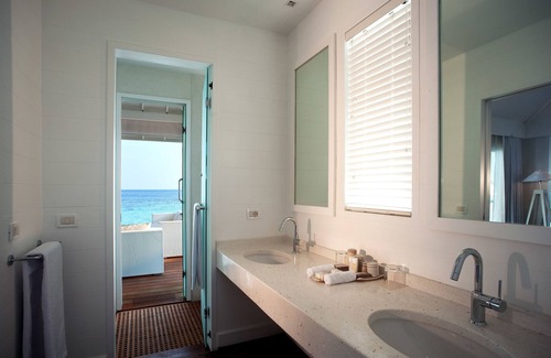 Athuruga Island Complejo | Diamonds Athuruga Maldives Resort & Spa