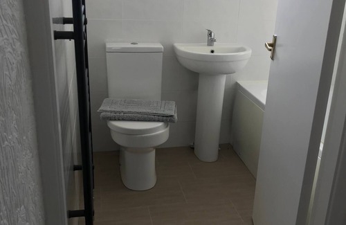 Dadlington Casa | Diana House - Excelente ubicación.