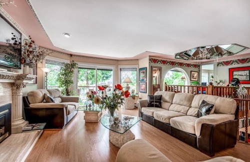Knight Casa | Diana's Luxury Bed & Breakfast