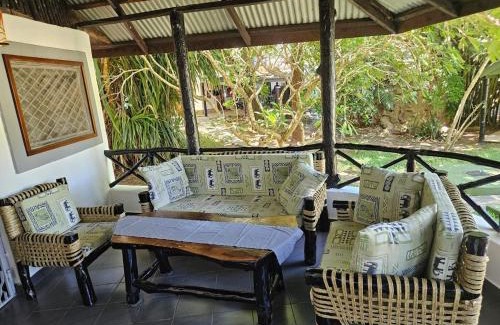 Diani Beach Villa | Diani beach luxury Villa Green Paradise with Private pool