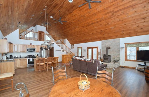 Great Cacapon Casa | Dickies Roadhouse