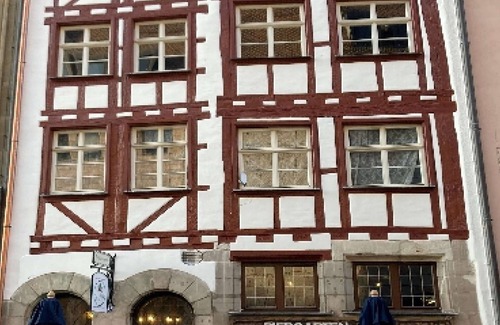 Nuremberg Old Town Apartamento | DIe Baumwolle. etsablishes 1430 one of the oldest houses in nuremberg