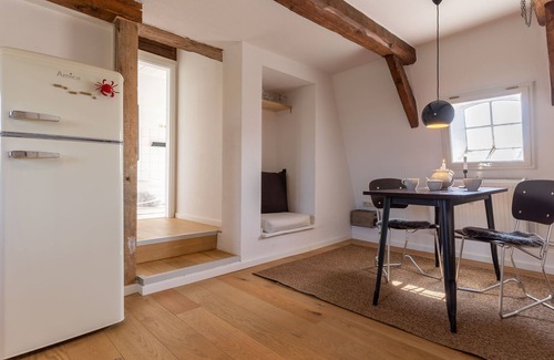 Toenning Apartamento | Die Kleine Dachstuv-fewo ist der Perfekte Ort für Ihren Urlaub an der Nordsee!
