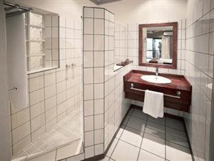 Francistown Cabina | Diggers Inn