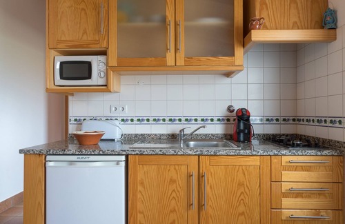 Priorada Villa | Digne Red Villa, Pool, BBQ