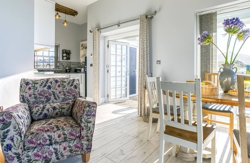 Dinas Cabaña | Dihangfa - sleeps 6 guests in 3 bedrooms