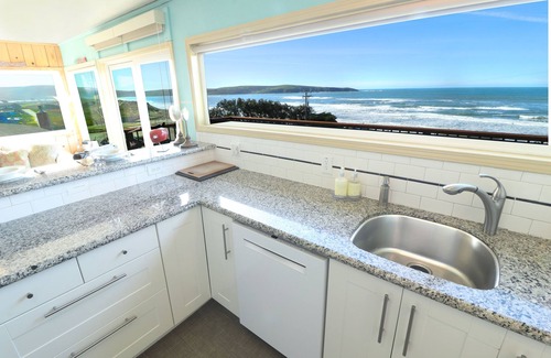 Dillon Beach Cabaña | Dillon Beach Cottage located steps from the beach