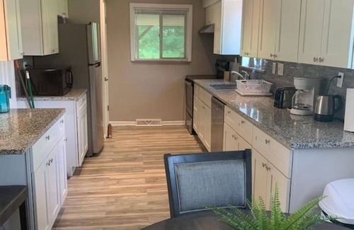 West Chester Casa | Dimmick Cozy Retreat 3 Bed 1 Bath - Sleeps 6
