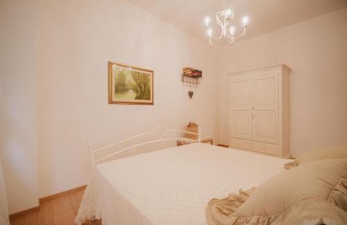 Casale Marittimo Apartamento | dimora 13