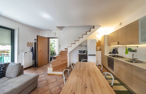 Affi Apartamento | Dimora all'Angolo - moderno e in centro