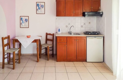 Patitiri Apartamento | Dina s Flowers - Alonnisos Summer Gem