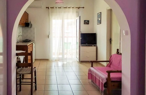 Patitiri Apartamento | Dina s Flowers - Alonnisos Summer Gem