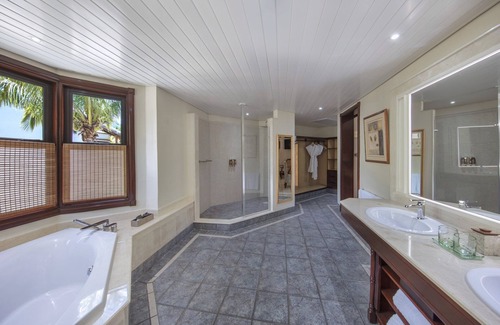 Le Morne Hotel | Dinarobin Beachcomber Golf Resort & Spa