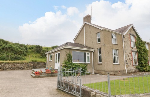 Dinas Cabaña | Dinas Farmhouse Annex