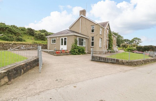 Dinas Cabaña | Dinas Farmhouse Annex