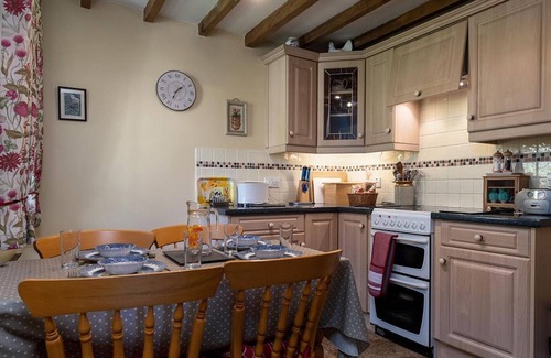 Penrhyndeudraeth Cabaña | Dinas - Tres Habitaciones Casa Rural, Capacidad 4