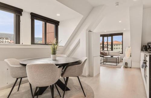 Engen Apartamento | Dinbnb Apartments I Penthouse 250m From City Center I Privat Balcony